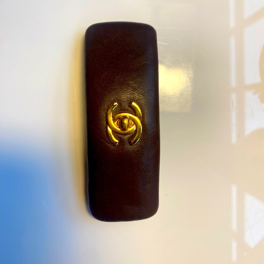 Chanel brown leather CC turnlock barrette. Made in France.